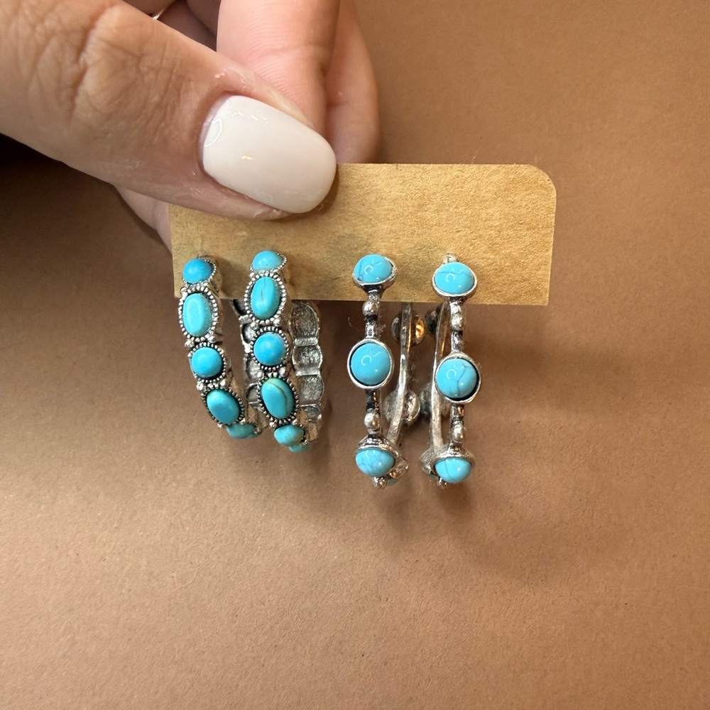 🩵BUNDLE AND SAVE 🩵(3/$16) Turquoise Stone Silver Hoop Earrings - Blue